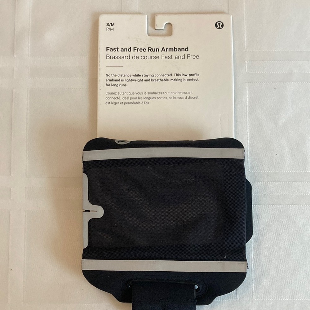 NWT Lululemon Armband